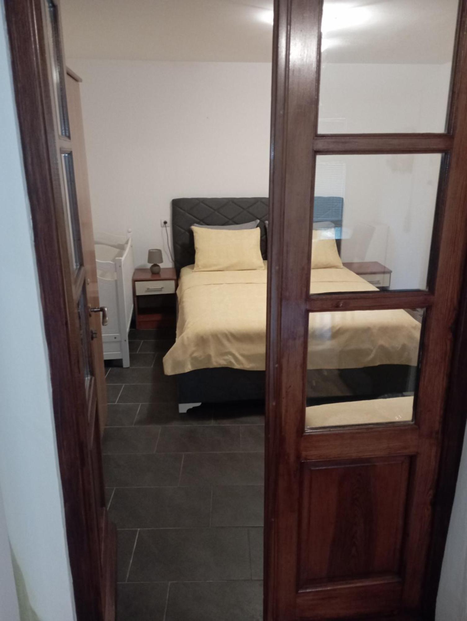 Apartments Villa Marta - Begovic Cattaro Esterno foto