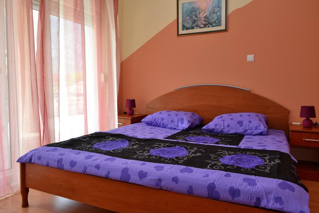 Apartments Villa Marta - Begovic Cattaro Esterno foto