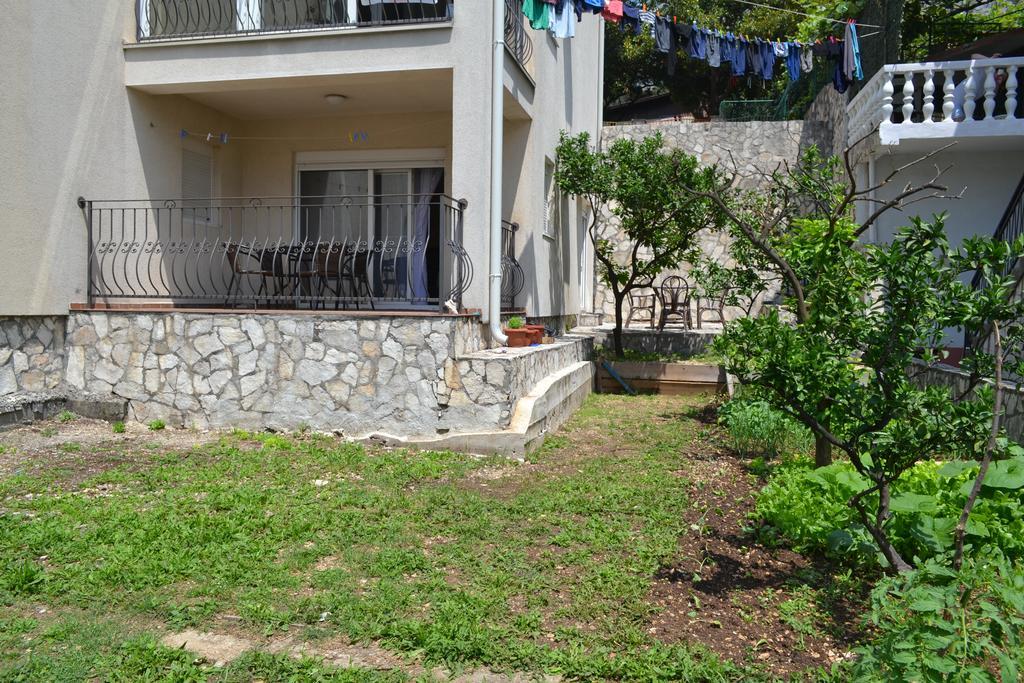 Apartments Villa Marta - Begovic Cattaro Esterno foto