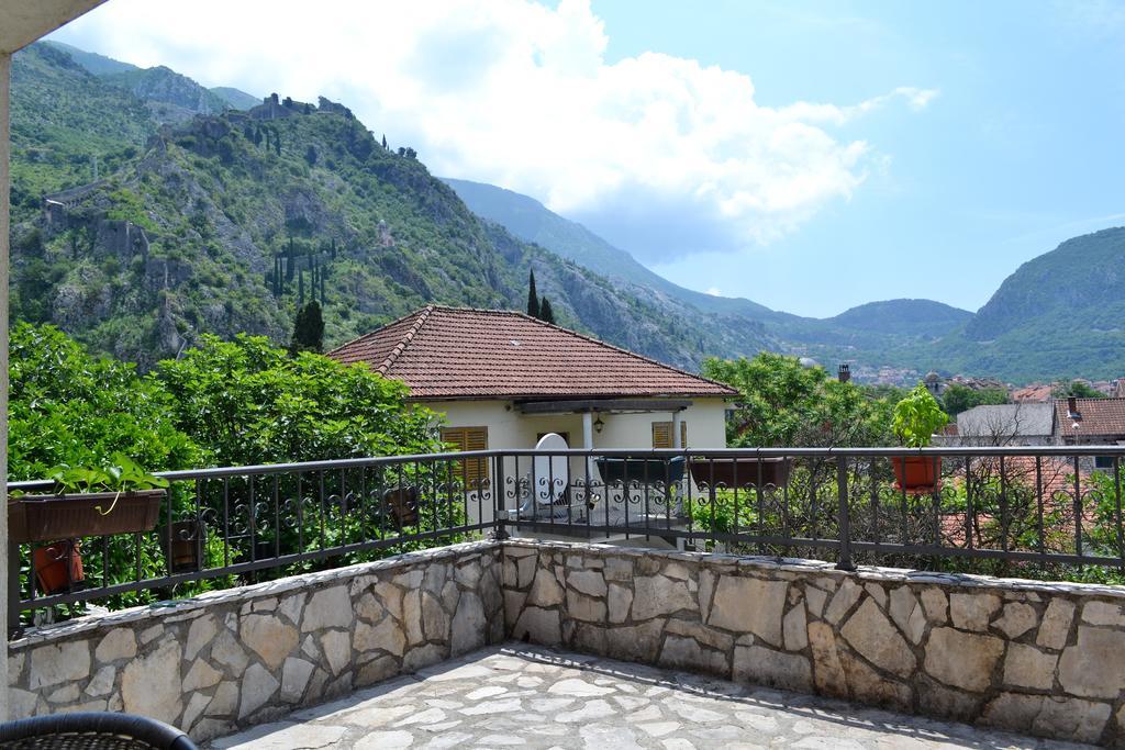 Apartments Villa Marta - Begovic Cattaro Esterno foto