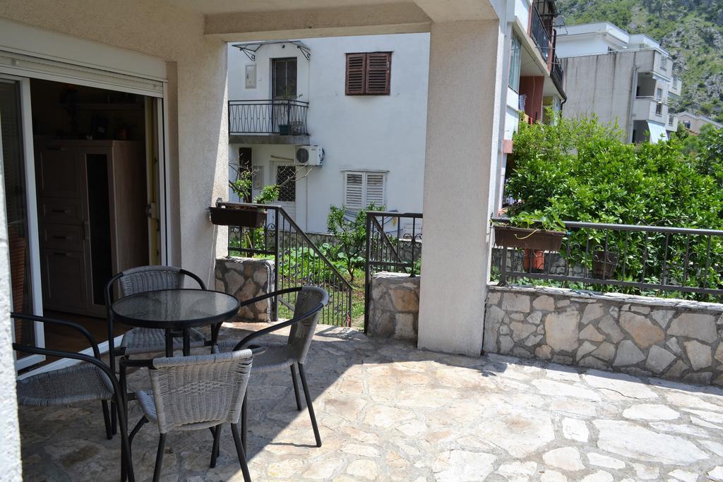 Apartments Villa Marta - Begovic Cattaro Esterno foto